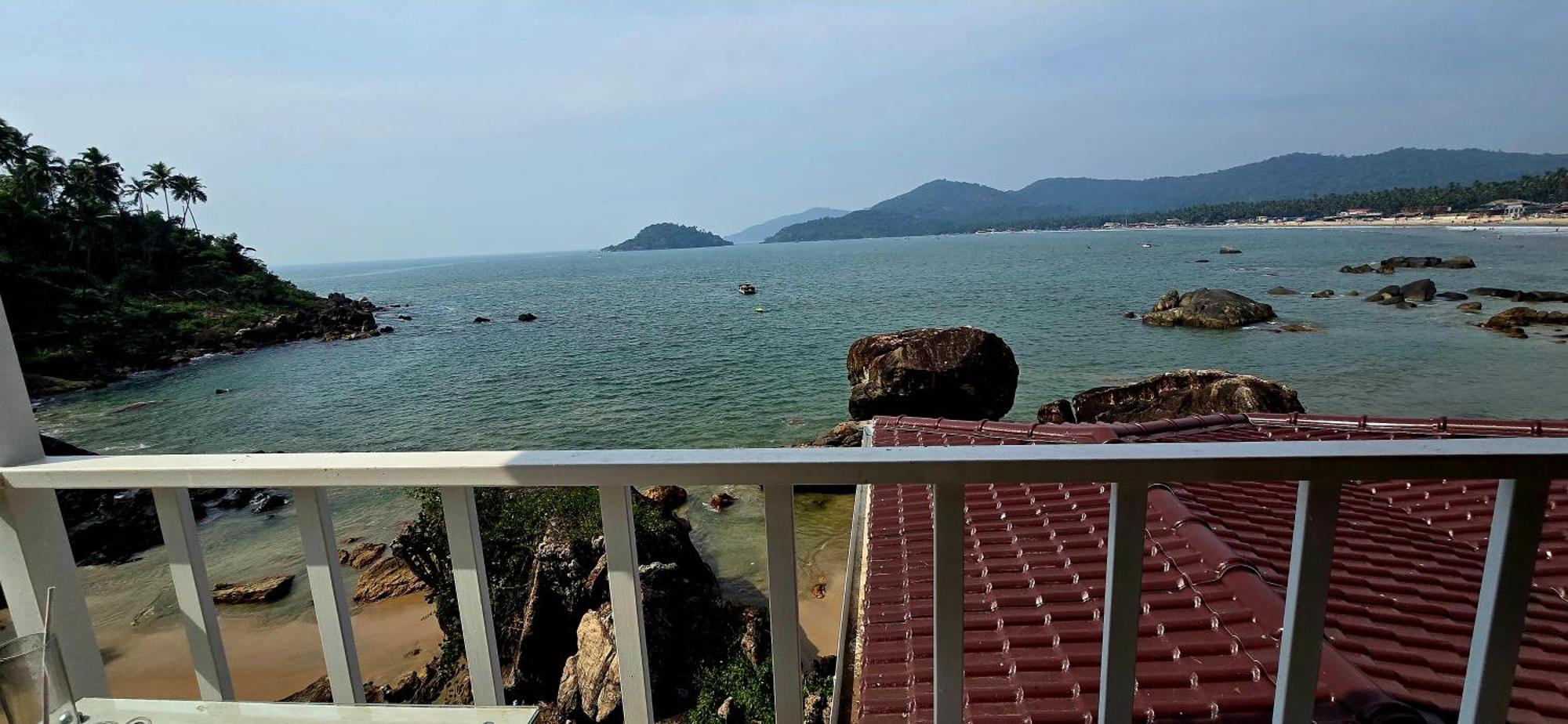 Pacific Sunset View Palolem Hotel Room photo