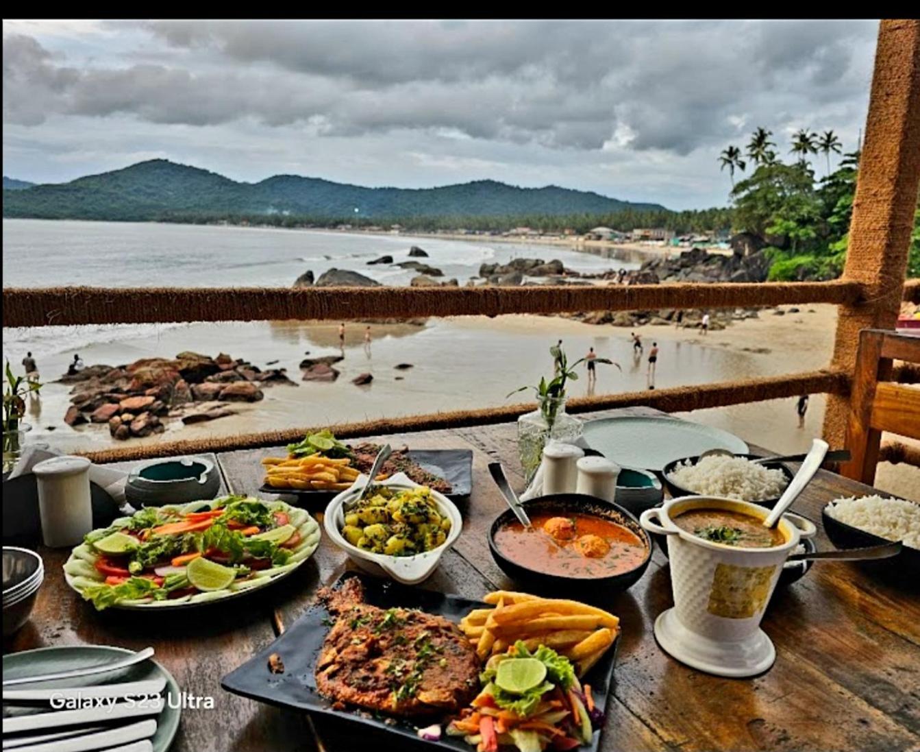 Pacific Sunset View Palolem Hotel Exterior photo